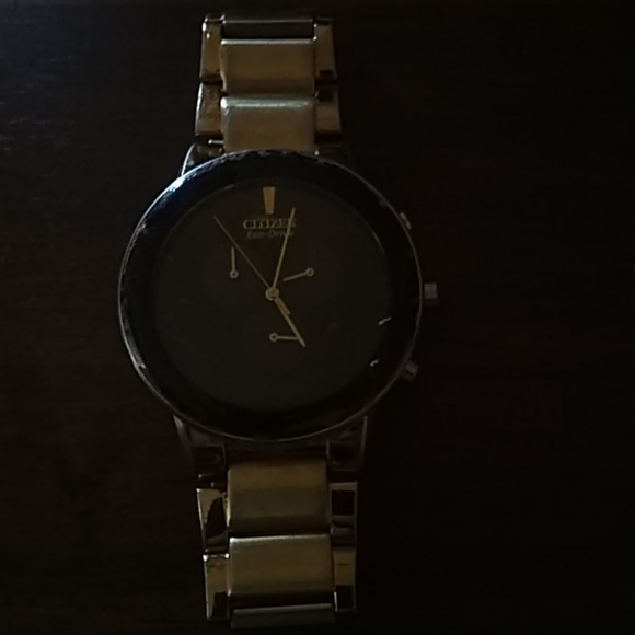 Citizen Eco Drive Watch - Picture 2 of 4